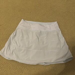 Lululemon pace rival skirt